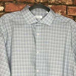 Calvin Klein Men's Button up shirt. Size 16 1/2" 3